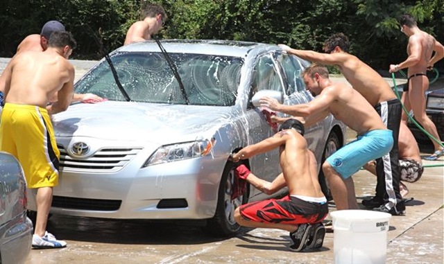 [swinging-richards-car-wash-full[5].jpg]
