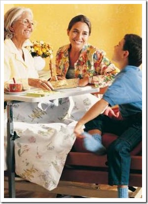 Mesa de leito para acamados.