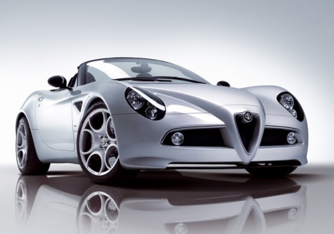 [0707_alfa-8c-spider-beautiful-cars_485x340[4].jpg]