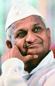 [AnnaHazare[4].jpg]