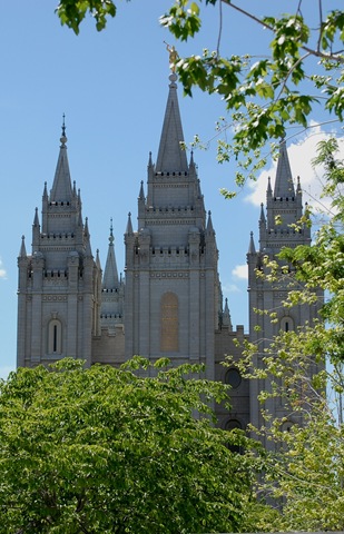 [sltemple442.jpg]