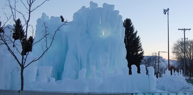 [icecastle62.jpg]