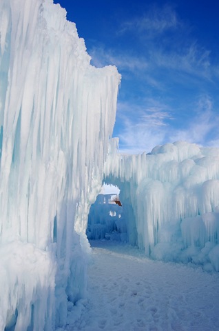 [midwayicecastle242.jpg]