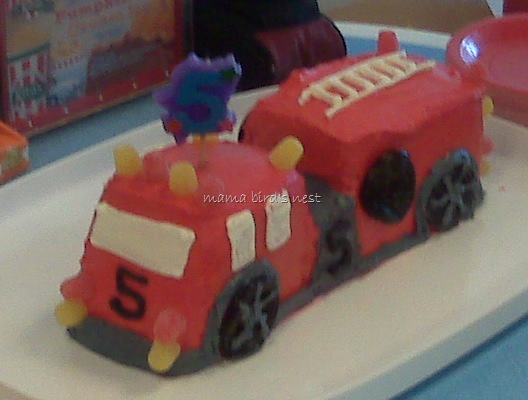 [firetruck[3].jpg]
