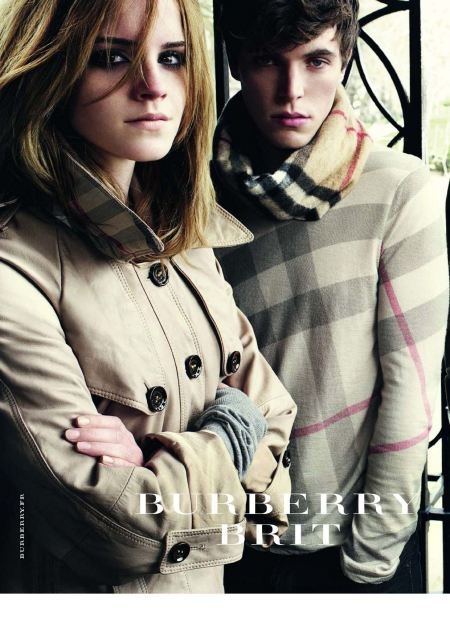 Vogue n°899 - Aout 2009-burberry-brit Vogue n°899 - Aout 2009-burberry-brit