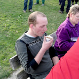 2 april  2010 buurtvereniging  eieren zoeken 033.jpg