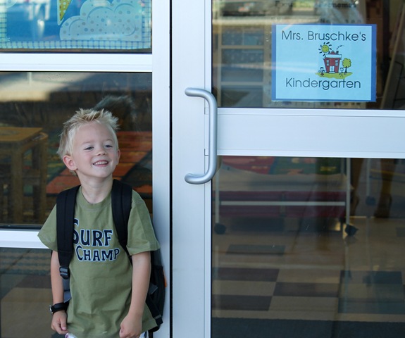 [first day of kindergarten 8-18-2010 7-47-25 AM[5].jpg]