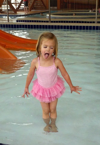 [Pool 3-18-2011 10-19-07 PM[3].jpg]