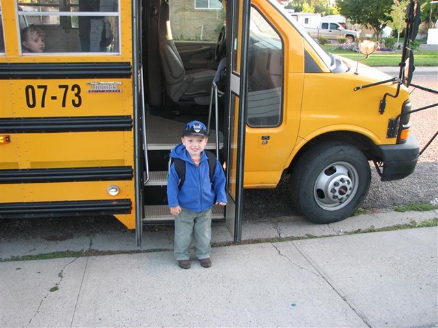 [Isaac First day School 9-8-09 (5) (Medium)[2].jpg]