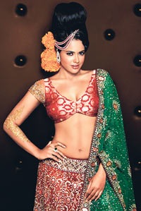 [Sameera-Reddy-in-Neeta-Lullas-designer[3].jpg]