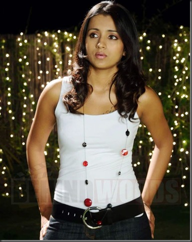 Actress Pictures Trisha showing her tattoo well Kollywood Picture 