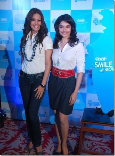 Sonali Bendre and Prachi Desai at Oral B promotional event5