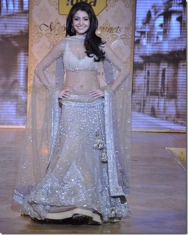  Anushka Sharma  at Mijwan Fashion show 3