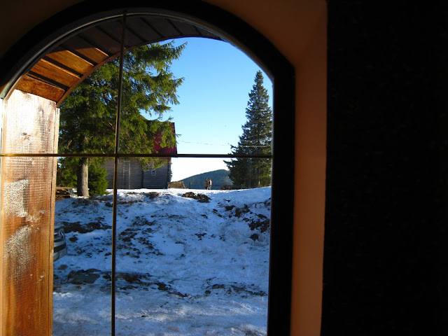 view_from_window_of_Velyka_Vedmedycya
