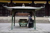 Prayers at Nanzen-ji Photo Prayers at Nanzen-ji Photo