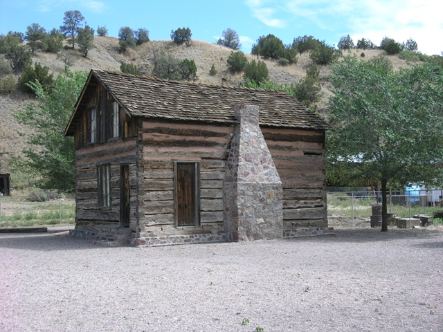 [P7045460[2].jpg]
