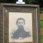 Picture - uniform Robert Harvey Gleaves