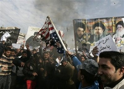 [capt.cb25aa5b459c4814bfb18692223820ad.iraq_bush__bag108[4].jpg]