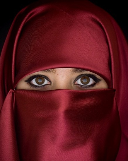 [Andrej-Kulpin-eyes-beauty-Belleza-arabic-eyes-vail-hijab-faces-jarrods-Ochi-k-album-Augen-women-woman-eye_large[8].jpg]