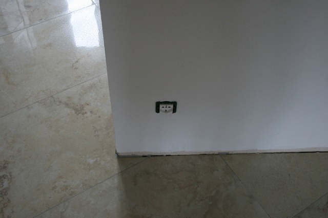[pavimento piastrelle[2].jpg]