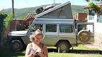... unterwegs mit ihrem Mercedes Jeep