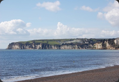 Looking over to Beer Head from Seaton beach. Looking over to Beer Head from Seaton beach.