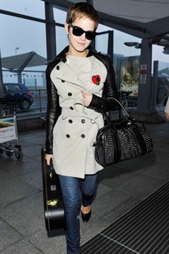 [emma-watson-bespoke-burberry-trench[4].jpg]