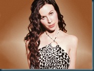 Alanis Morissette 1024x768 desktop wallpaper 003