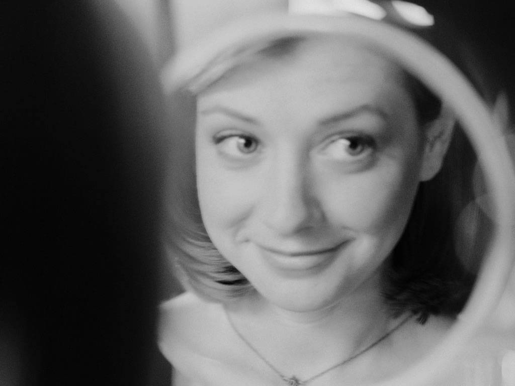[Alyson Hannigan 27 1024x768 [2].jpg]