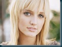 Ashlee Simpson 23 1024x768 Hollywood Celebs Wallpapers