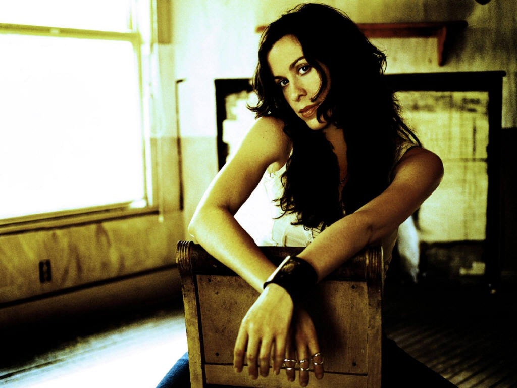 [Alanis Morissette 1024x768 4 hollywood celebrity wallpapers[2].jpg]