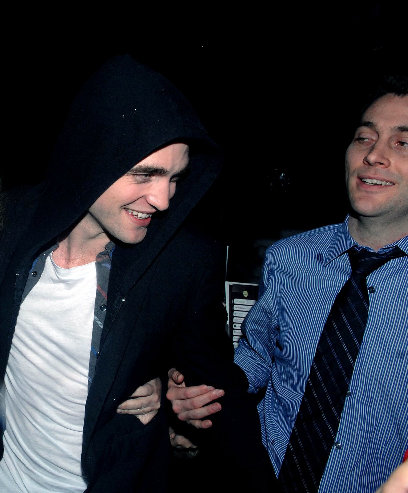 [Robert+Pattinson+BDay27.jpg]
