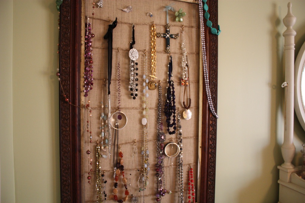 [jewlery frame 043[5].jpg]