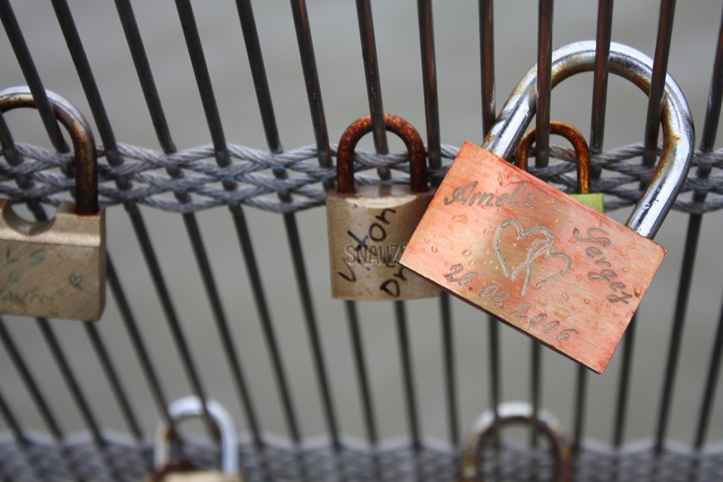 [Paris-2010-3056.jpg]