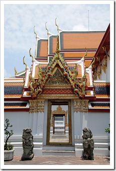 2011_04_15 D120 BKK Wat Pho 054
