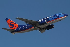 Boeing 737-700 Sun Country