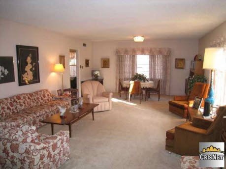 [1950-living-room[3].jpg]