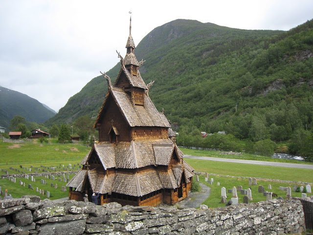  Stavkyrkje - Eglises Traditionnelles Norvégiennes