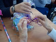 למעלה מ-100 פעילויות לחולי אלצהיימר ודמנציה לסוגיה