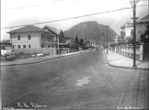 [Rua Barata Ribeiro - 1928. Ao fundo o Morro do Cantagalo[2].jpg]