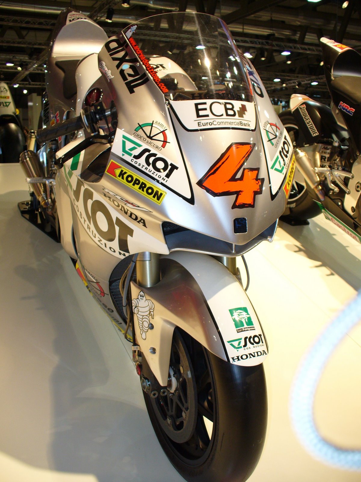 [Dovizioso 4[9].jpg]