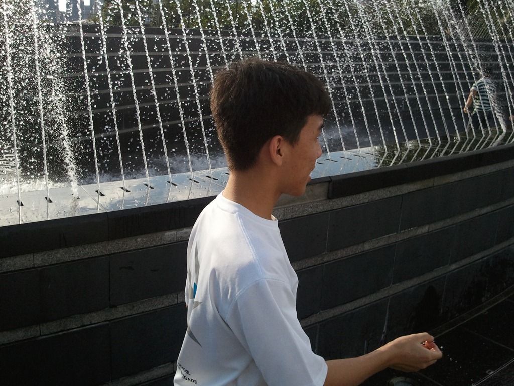 [2010-12-12 17.05.29[3].jpg]