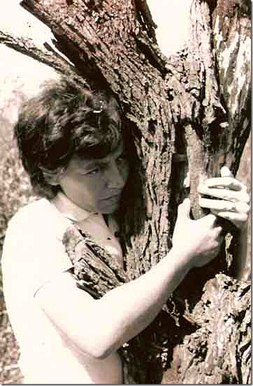 Alejandra Pizarnik, 1965, copia de época. Archivo Centro de Arte Moderno