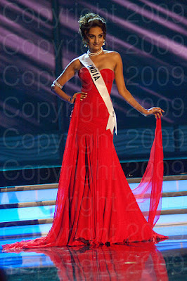 india Miss Universo 2009: Inspirações para vestidos de madrinha e noiva
