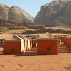 Die moderne Zeltstadt im Wadi Rum.JPG
