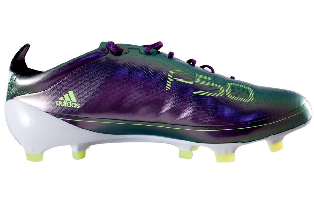 Perang Sepatu Bola Di World Cup 2010 ~ Zona Pencarian
