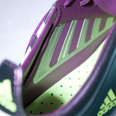 Adidas F50 adiZero Sepatu Bola teringan di Dunia