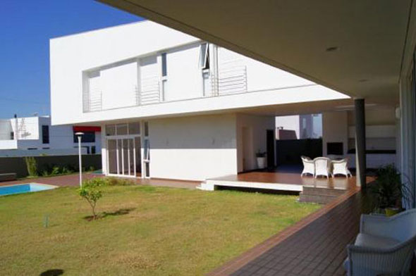 modern white brazilian home design ideas photo