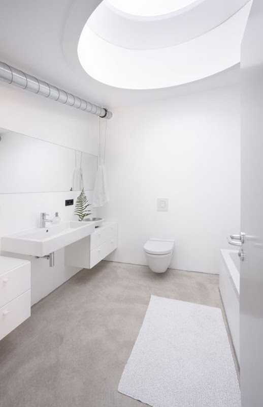 simple white bathroom interior decor inspiration