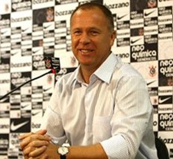 Mano Menezes novo técnico da seleção